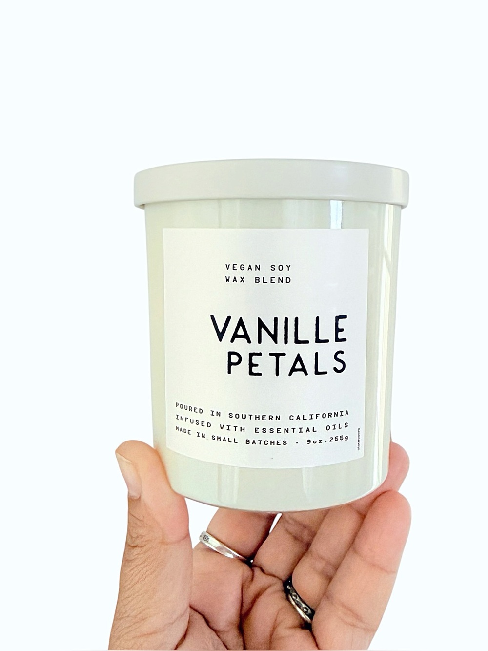 Leoben Company Vanille Petals Scented Candle